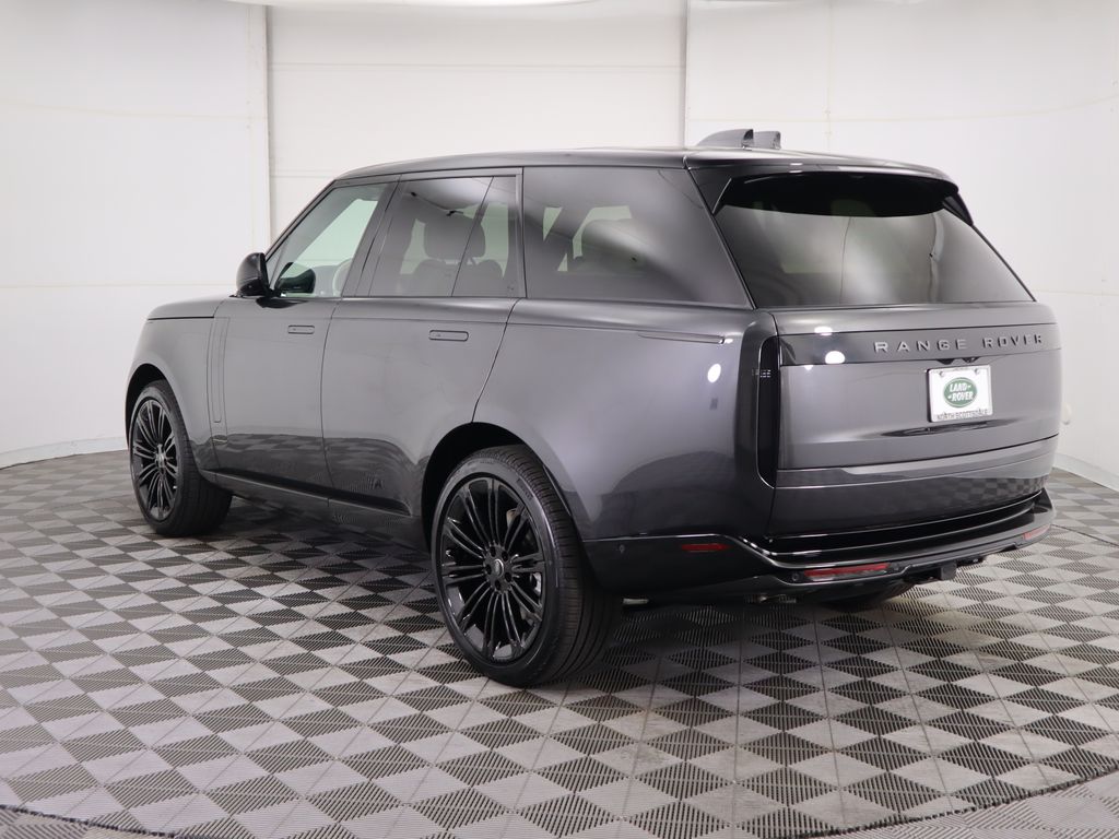 Thumbnail: 2025 Land Rover Range Rover - 7