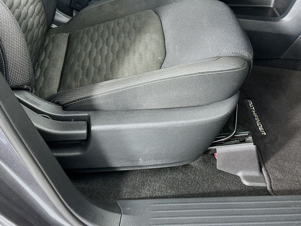 NissanPathfinder23