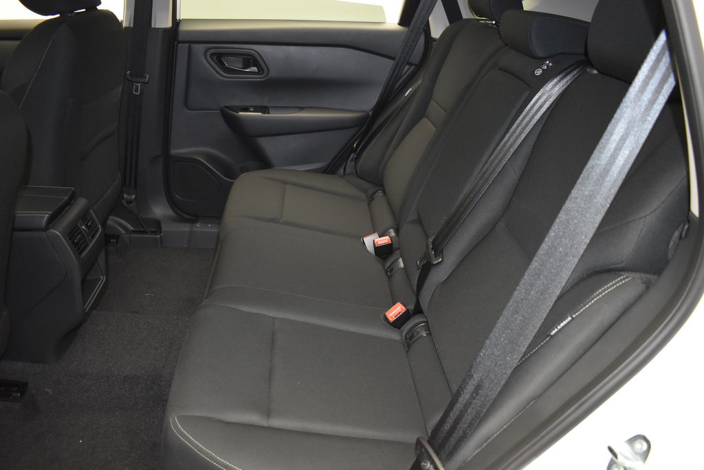 2025 Nissan Rogue S 31