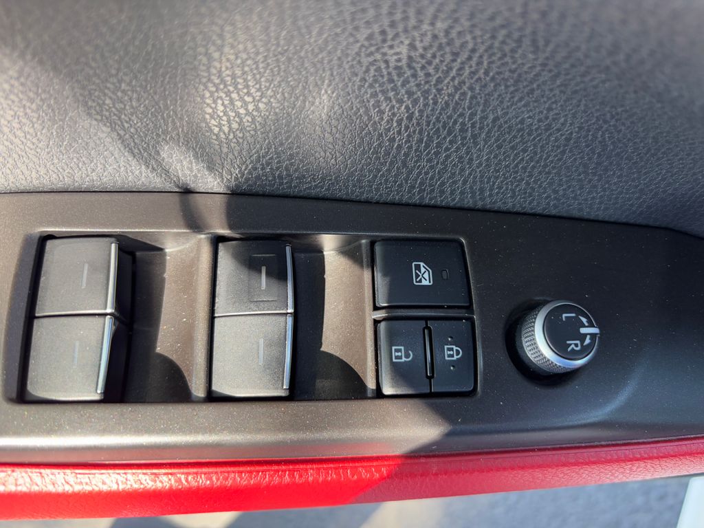 2022 Toyota Camry XSE 28