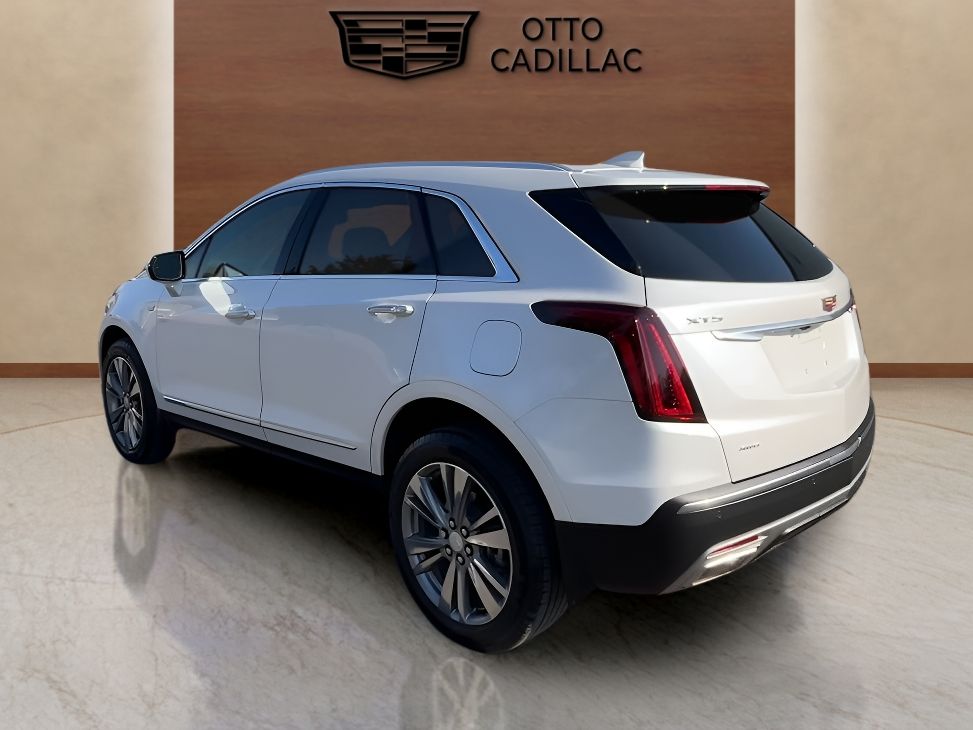 used 2024 Cadillac XT5 car, priced at $42,700