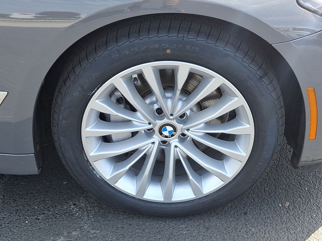 2022 BMW 5 Series 530i xDrive 8