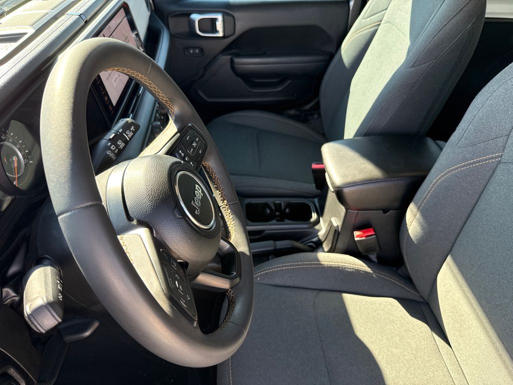 Used 2024 Jeep Wrangler SUV