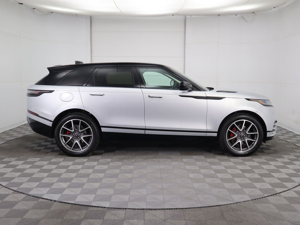 2025 Land Rover Range Rover Velar Dynamic SE 4