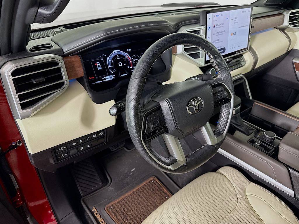 Thumbnail: 2024 Toyota Tundra - 9