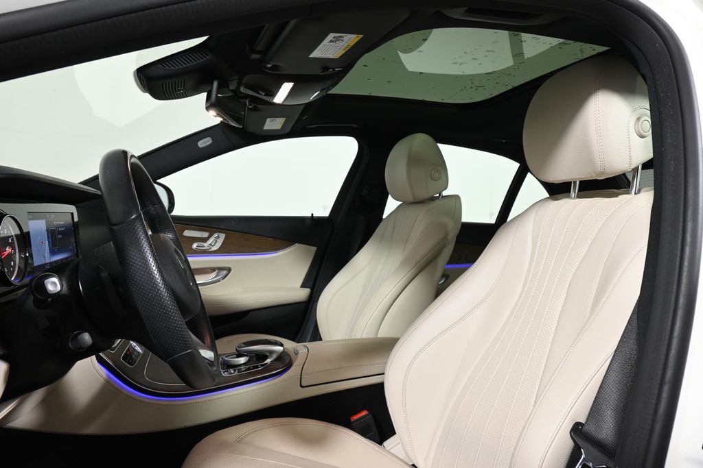 Thumbnail: 2018 Mercedes-Benz E-Class - 14