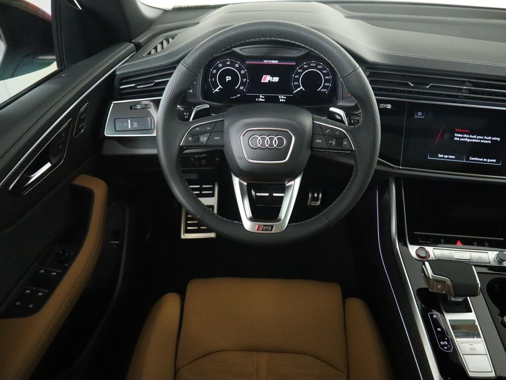 Thumbnail: 2026 Audi RS Q8 - 11