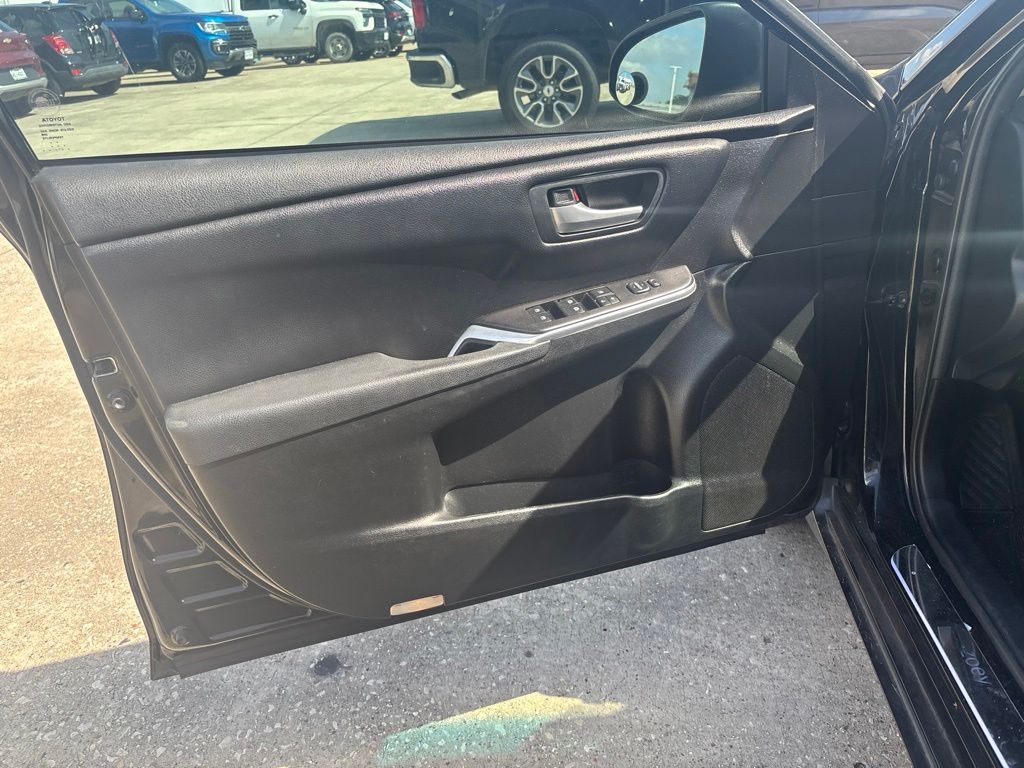 2017 Toyota Camry SE Black at Don McGill Toyota