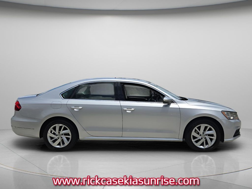 2018 Volkswagen Passat - $11,990