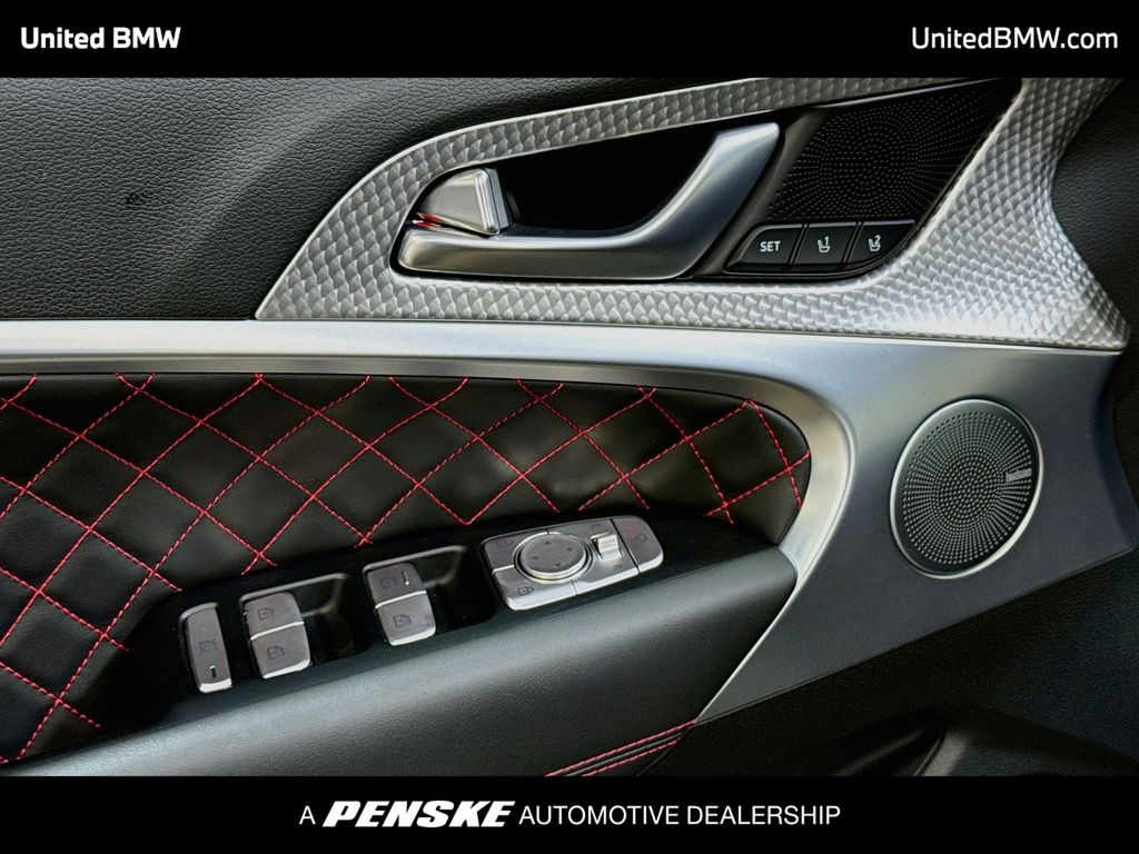 Thumbnail: 2023 Genesis G70 - 3
