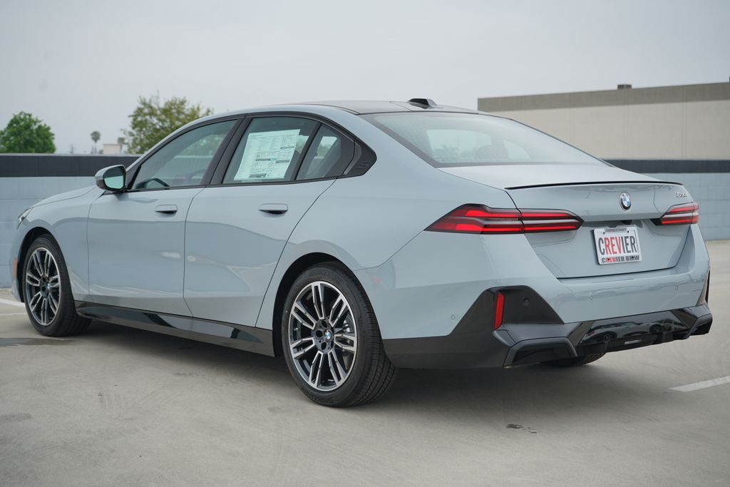 Thumbnail: 2026 BMW 5 Series - 7