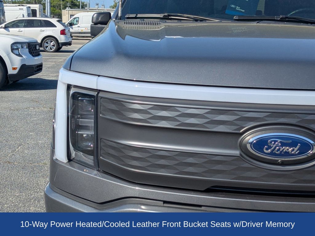 2023 Ford F-150 Lightning LARIAT
