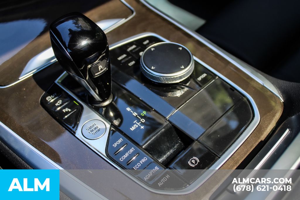 Used 2022 White BMW sDrive40i image 36