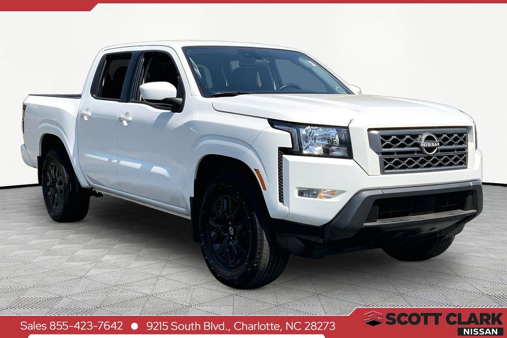 2022 Nissan Frontier SV