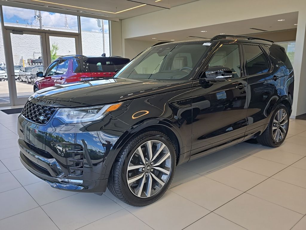Santorini Black Metallic 2025 Land Rover Discovery P360 Dynamic SE AWD SUV / Crossover All-Wheel Drive 8-Speed Automatic