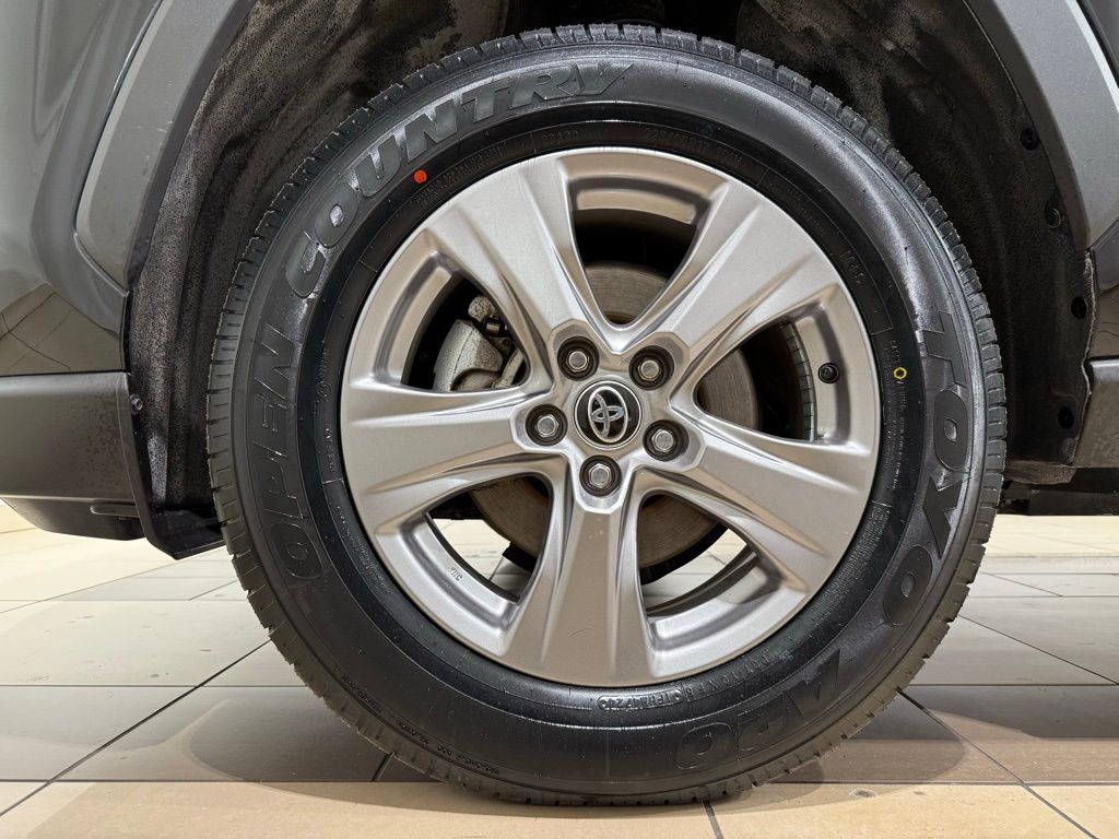 Thumbnail: 2025 Toyota RAV4 - 9