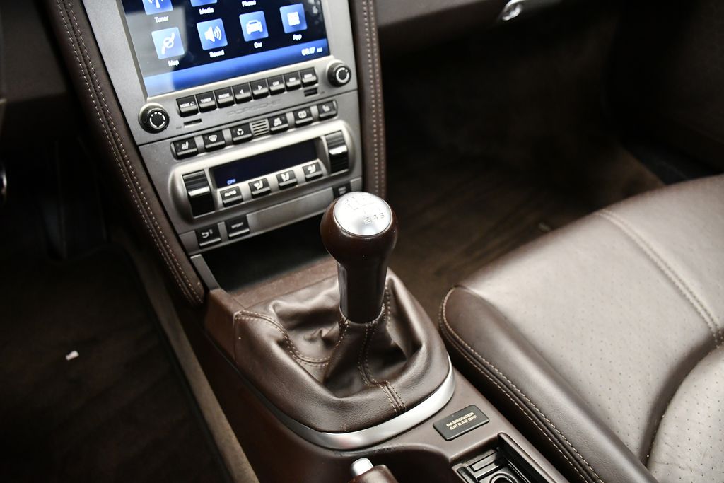 2008 Porsche Cayman S 27