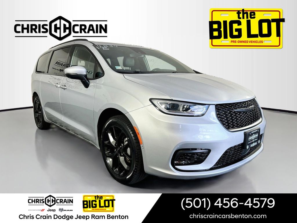 Silver Mist Clearcoat 2023 Chrysler Pacifica Touring L AWD Minivan All-Wheel Drive Automatic