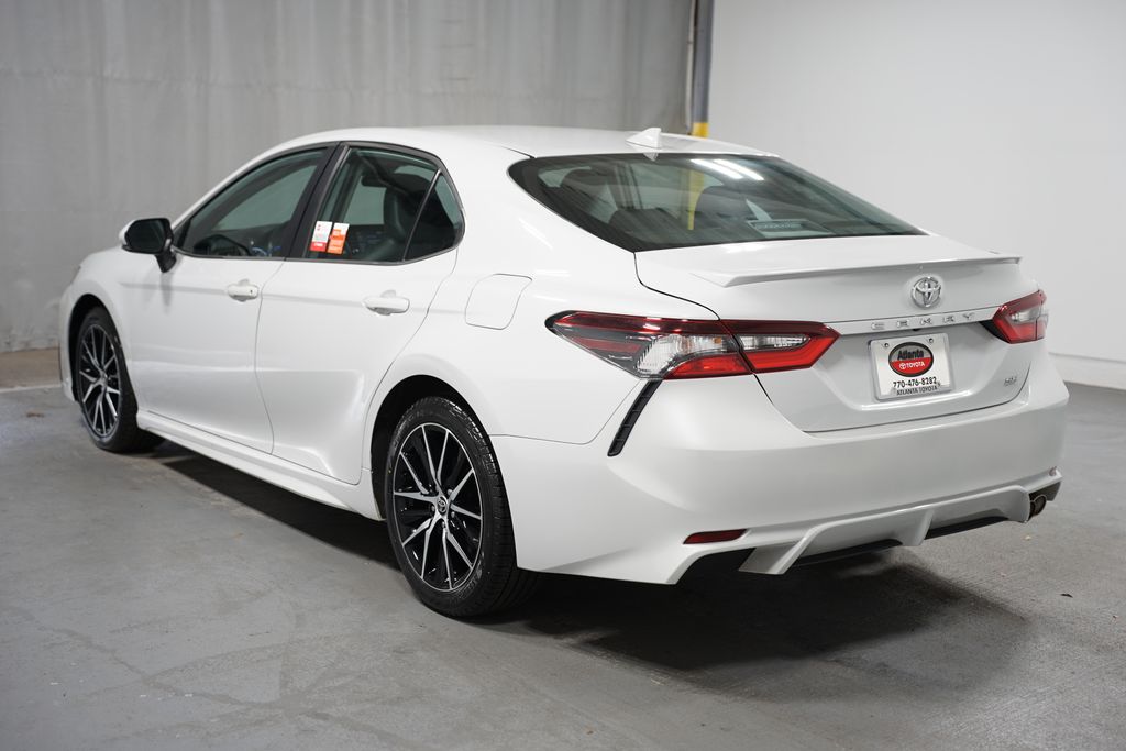 2023 Toyota Camry SE 6