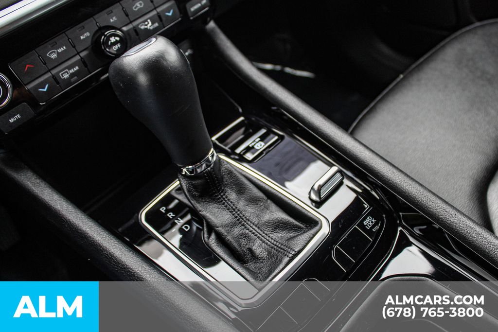 Used 2025 White Jeep Limited image 36