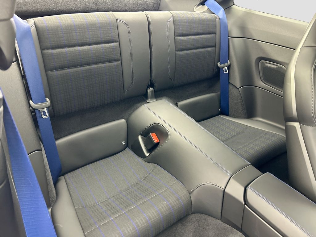 Thumbnail: 2025 Porsche 911 - 21