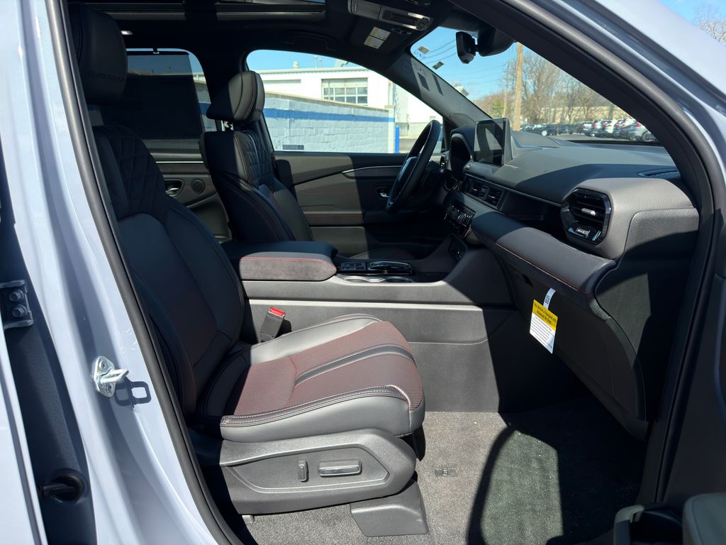 Thumbnail: 2026 Honda Pilot - 25