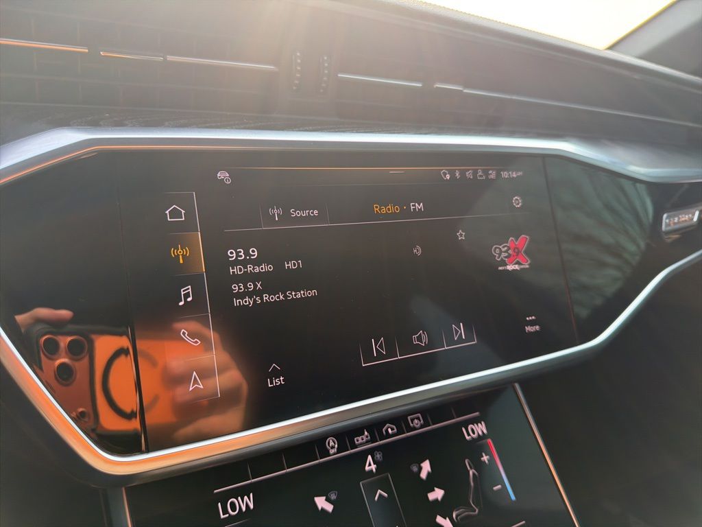 Thumbnail: 2020 Audi A6 - 28