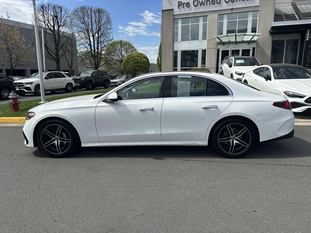 Thumbnail: 2025 Mercedes-Benz E-Class - 17