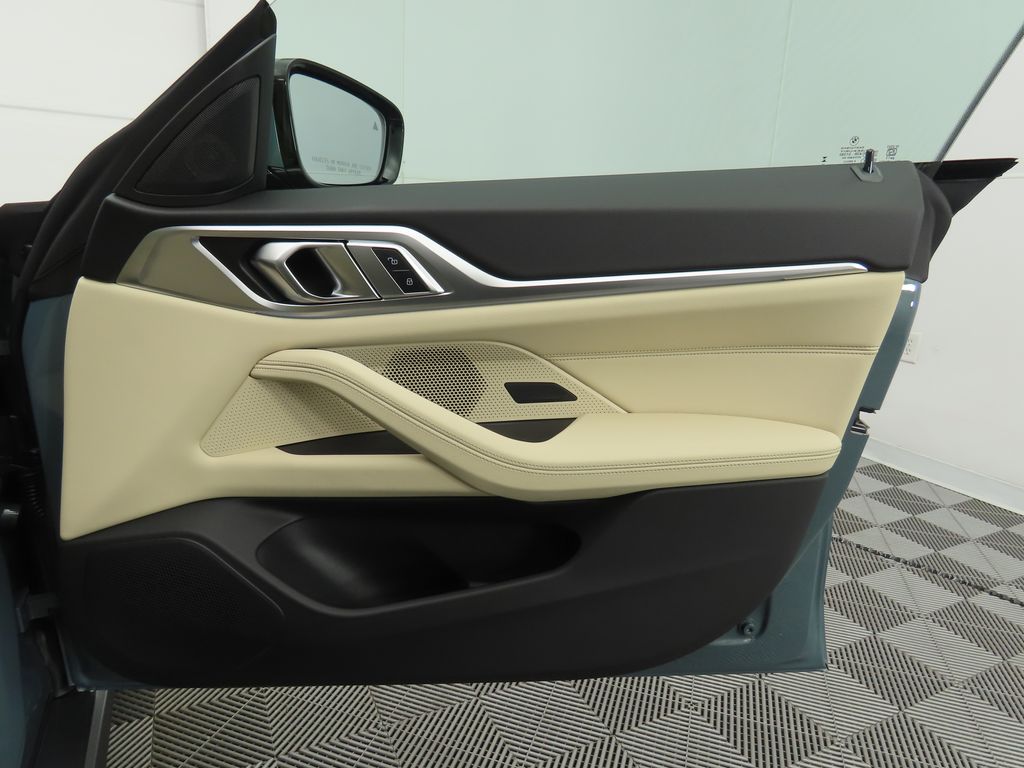 2025 BMW i4 eDrive40 26