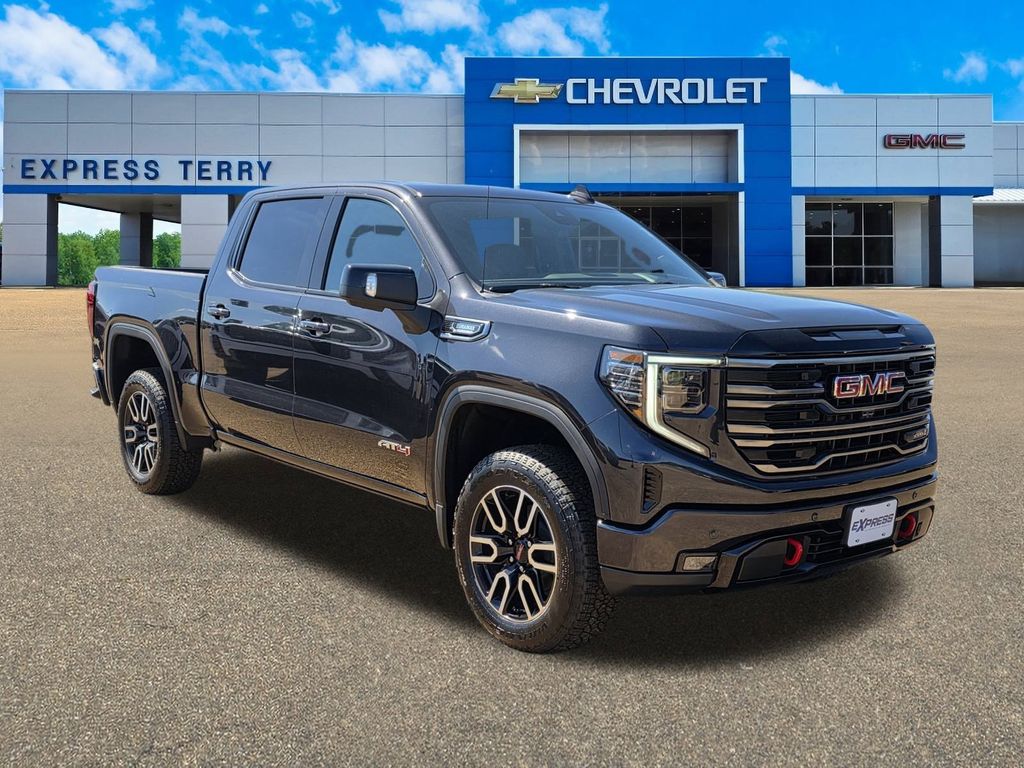 2026 GMC Sierra 1500 AT4 Crew Cab 4WD