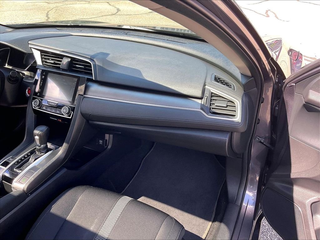2016 Honda Civic — photo 13