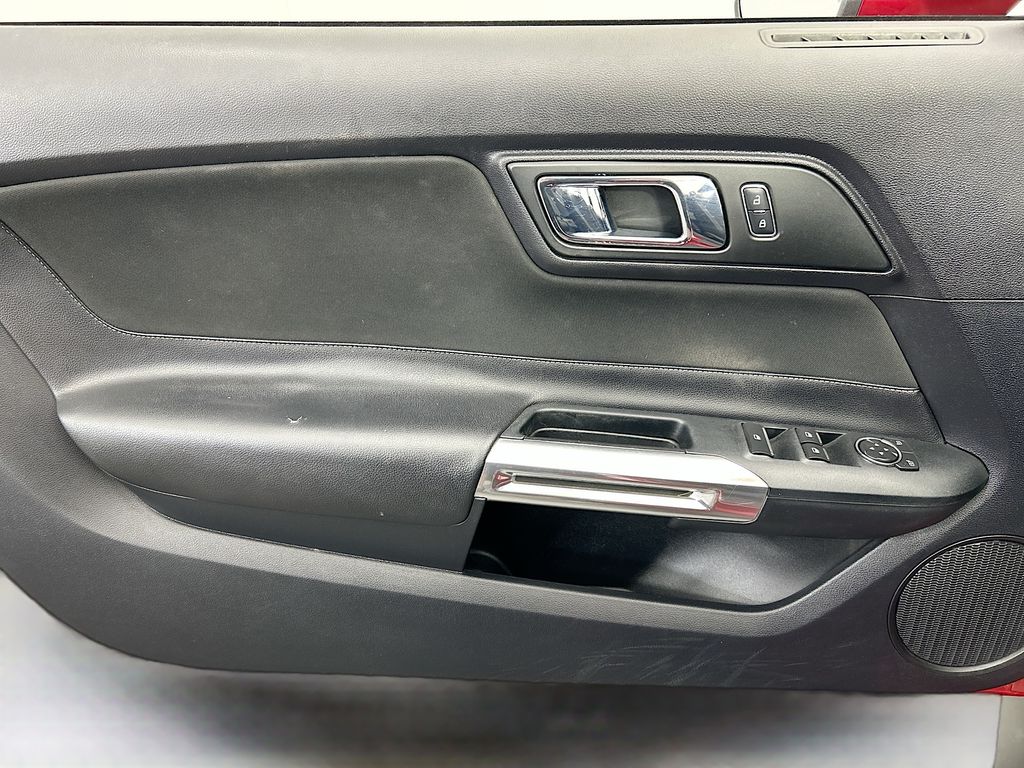 Thumbnail: 2015 Ford Mustang - 30