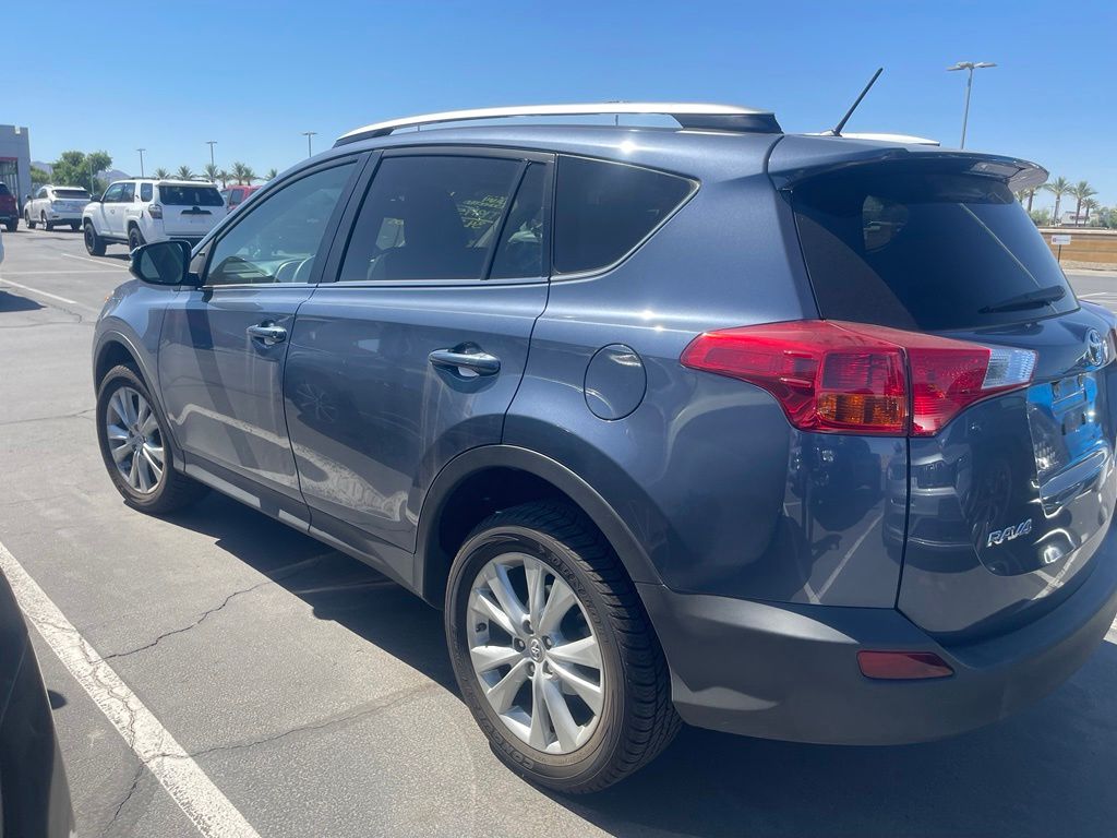 Thumbnail: 2013 Toyota RAV4 - 9
