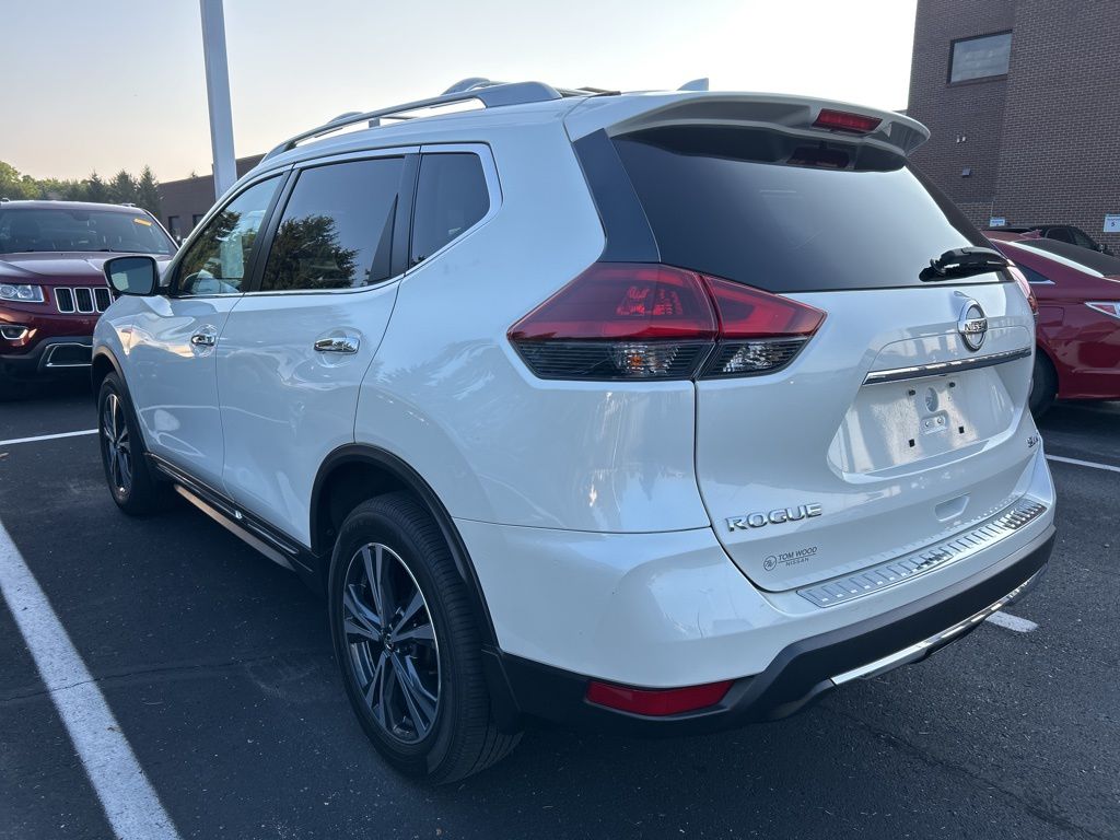 Thumbnail: 2018 Nissan Rogue - 2
