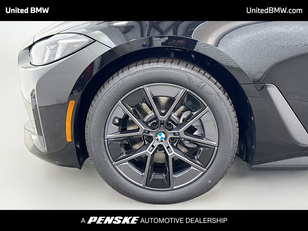 Thumbnail: 2026 BMW i4 - 2