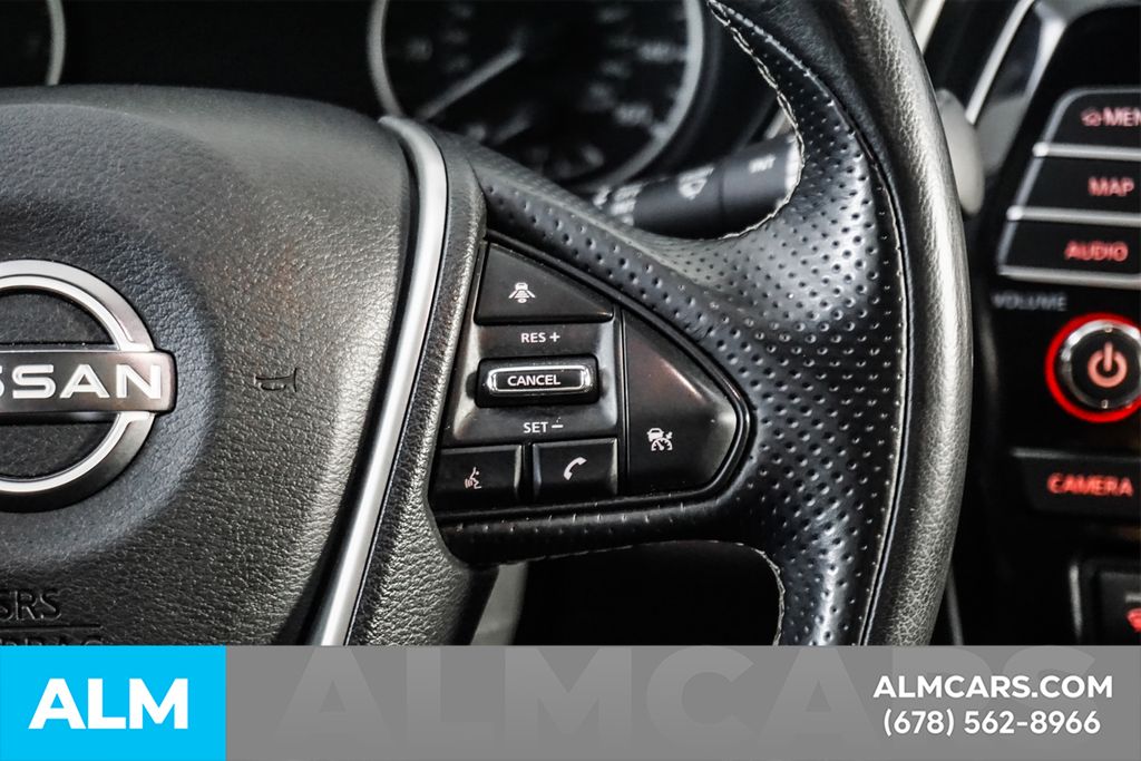 Used 2023 Black Nissan 3.5 SL image 26