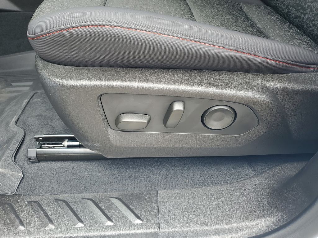 Certified Used 2025 White Chevrolet Z71 image 16