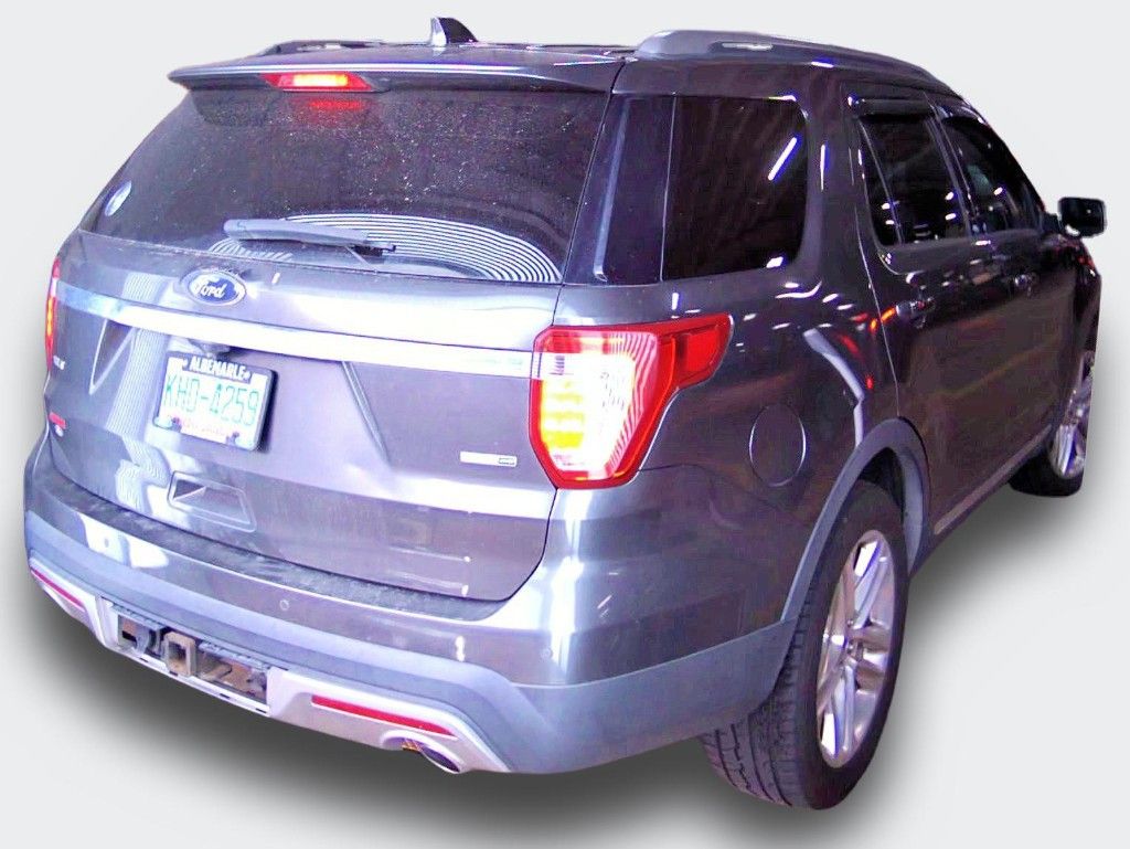 Used 2016 Magnetic Ford XLT image 3