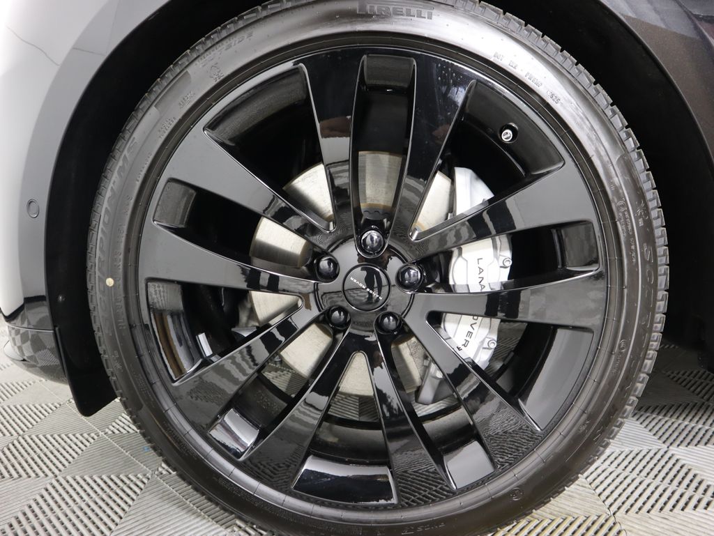 Thumbnail: 2026 Land Rover Range Rover Sport - 32