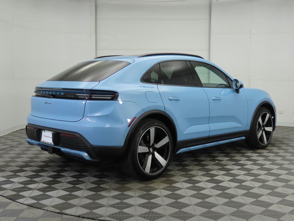 Thumbnail: 2025 Porsche Macan - 7