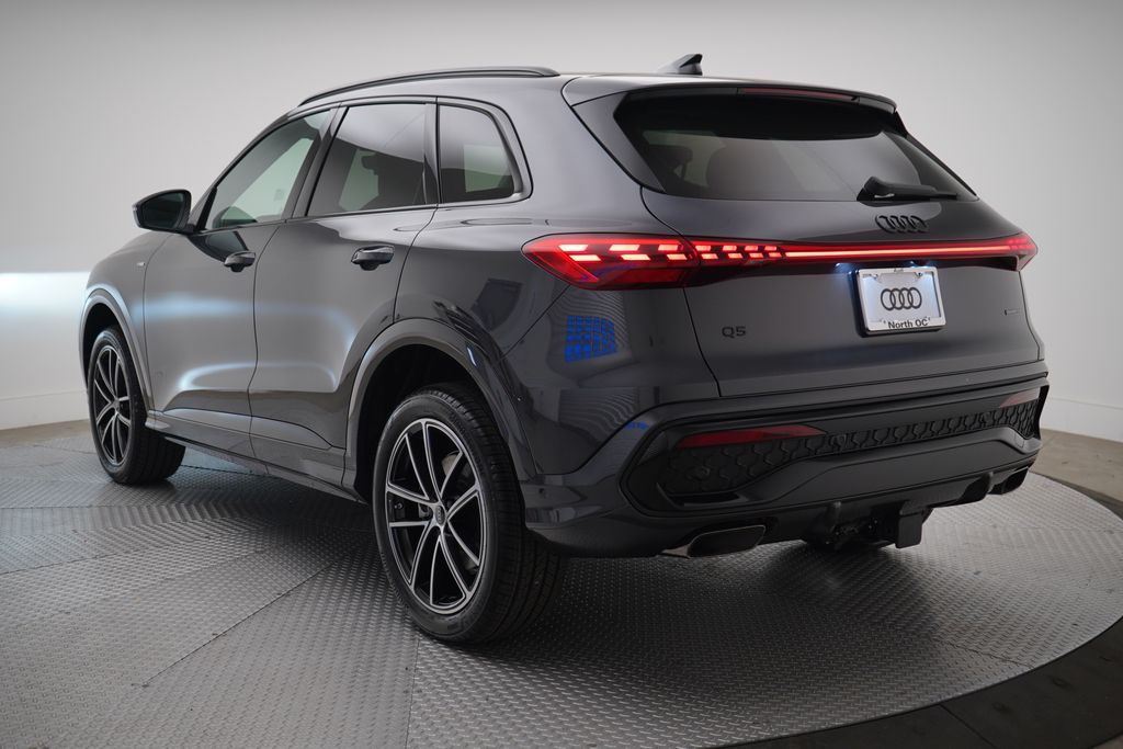 Thumbnail: 2026 Audi Q5 - 3
