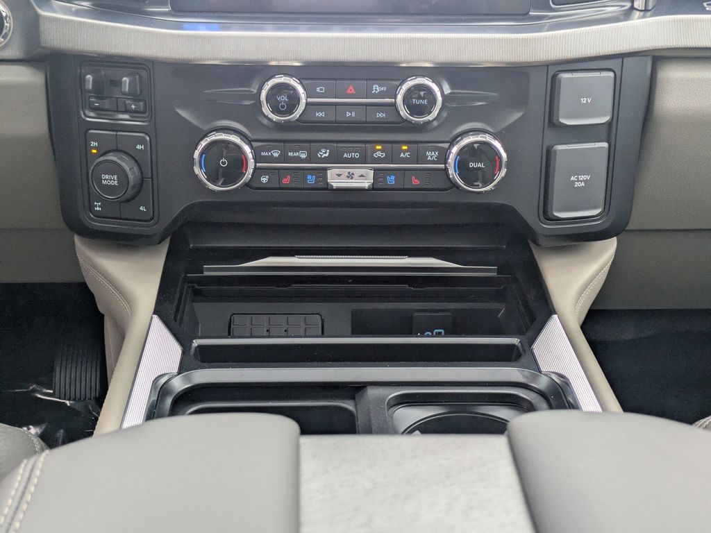 2026 Ford F-350 Super Duty Platinum