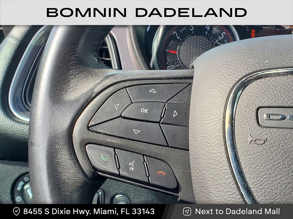 2019 Dodge Challenger SXT photo