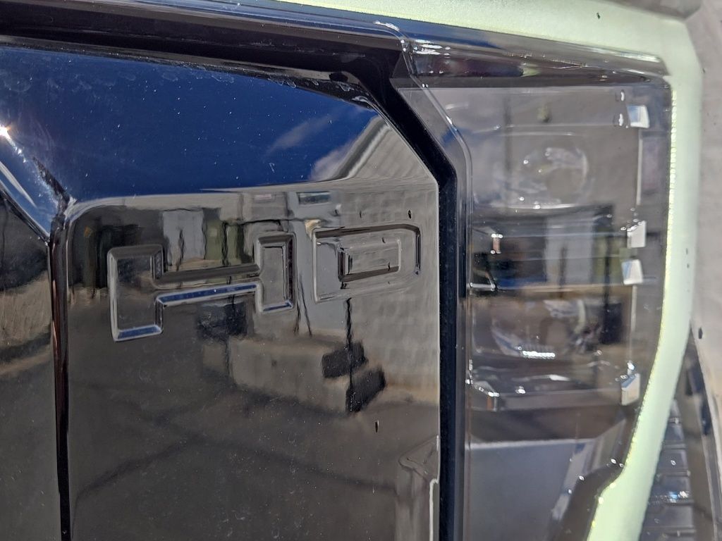 Used 2026 White GMC Denali Ultimate image 10