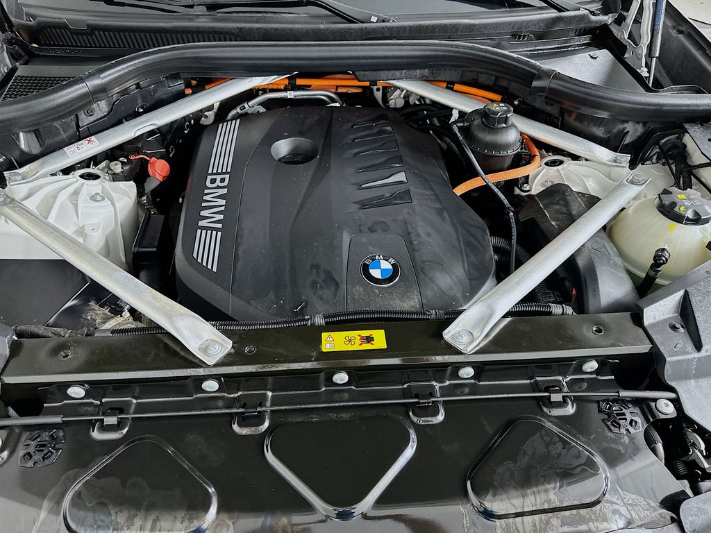Thumbnail: 2025 BMW X5 - 31