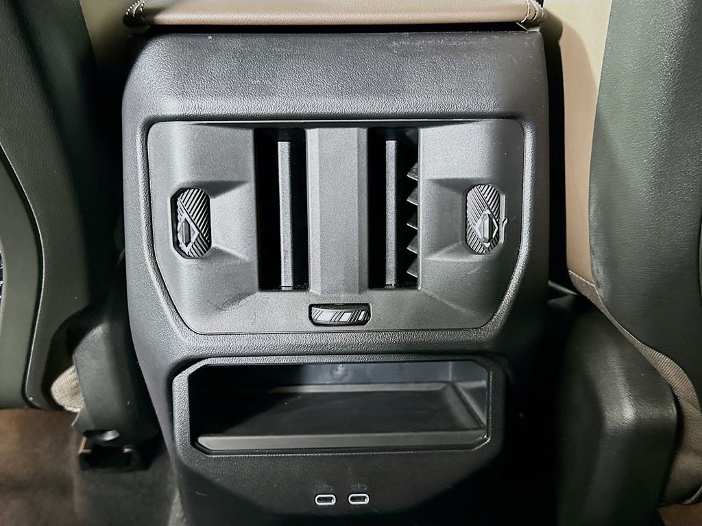 Thumbnail: 2025 BMW X3 - 23