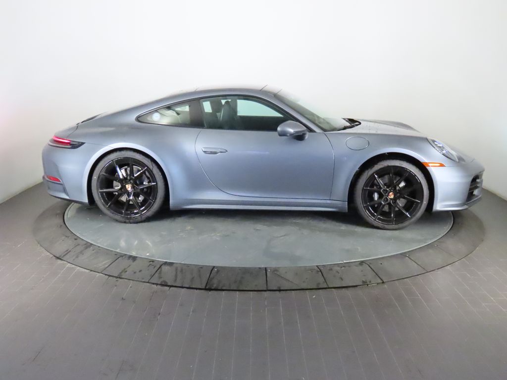 Thumbnail: 2026 Porsche 911 - 8