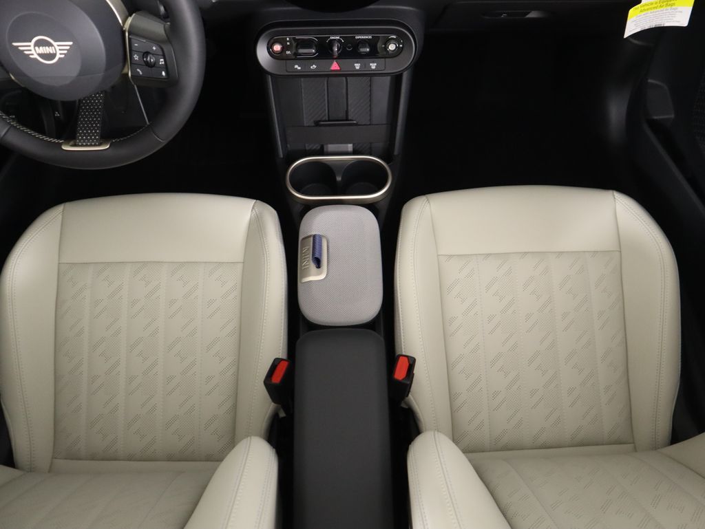 Thumbnail: 2026 MINI Cooper - 25