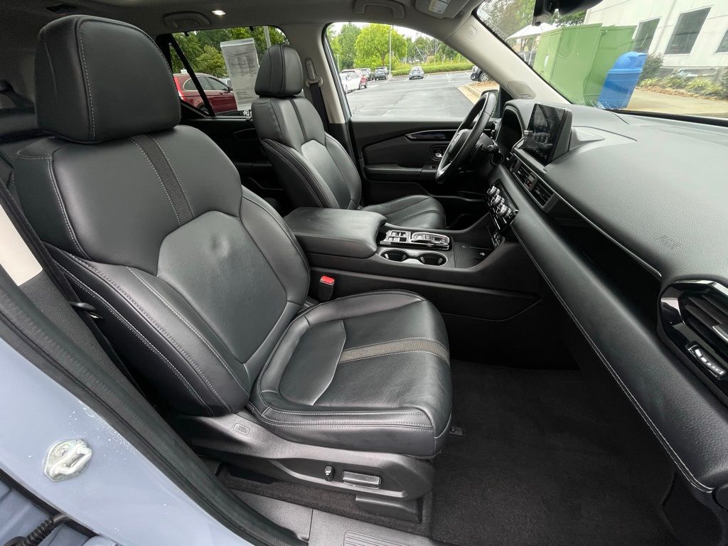 Thumbnail: 2023 Honda Pilot - 32