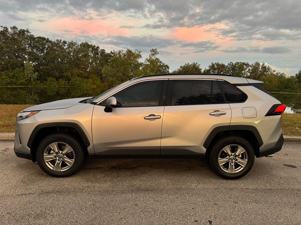 2024 Toyota RAV4 XLE 2